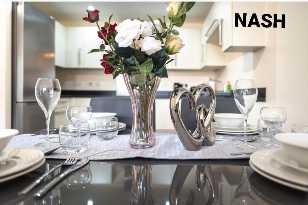 Stylish 2 Bedroom Apartment-Short Term Lets & Serviced Accomodation Reading Luaran gambar
